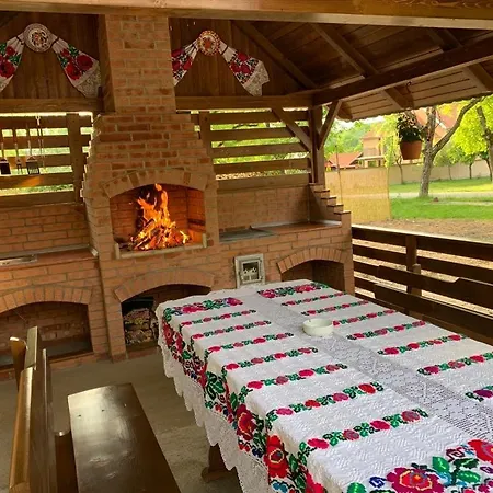 Pensiunea Laura Guest house 3*